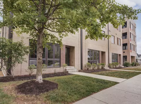 319 E 16th St #205, Indianapolis, IN 46202
