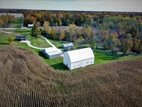 8301 N 900 W, Commiskey, IN 47227 photo 1