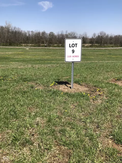 5770 Gibbs Rd, Plainfield, IN 46168