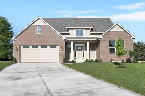 7641 Brownstone Ct, Greenfield, IN 46140