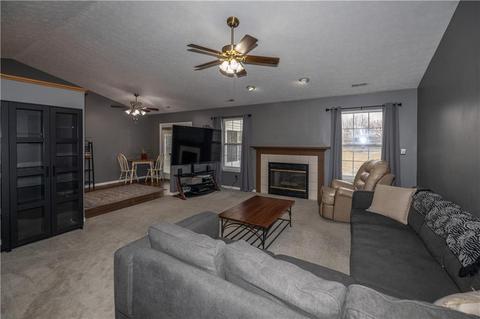 137 Canterbury Rd, Pendleton, IN 46064 photo 4