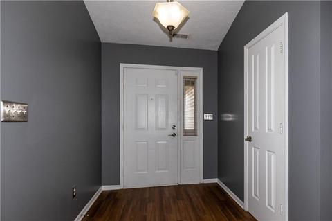 137 Canterbury Rd, Pendleton, IN 46064 photo 3