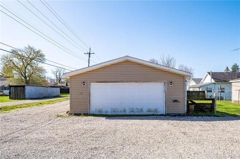 627 Walnut St, Hope, IN 47246 photo 22