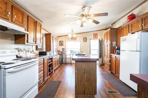 627 Walnut St, Hope, IN 47246 photo 6