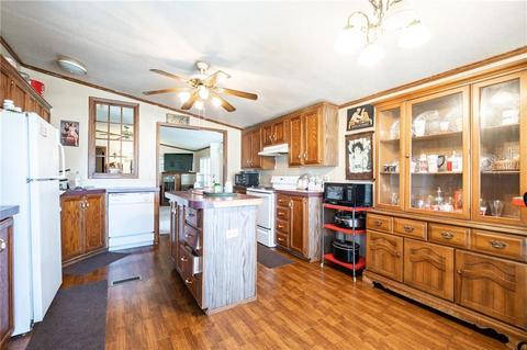627 Walnut St, Hope, IN 47246 photo 8