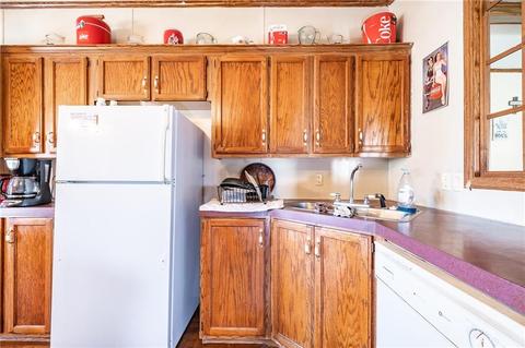 627 Walnut St, Hope, IN 47246 photo 10