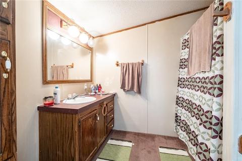 627 Walnut St, Hope, IN 47246 photo 13