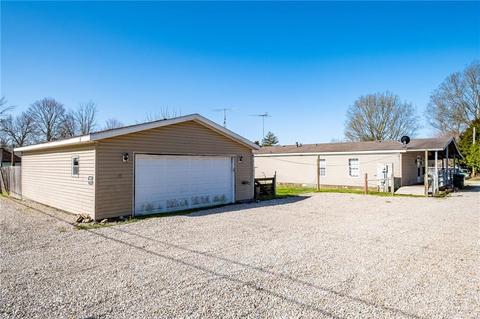 627 Walnut St, Hope, IN 47246 photo 21
