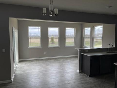 350 Waterford Ln, Pendleton, IN 46064 photo 3