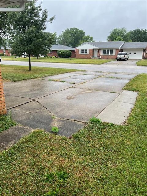 419 Simmons St, Plainfield, IN 46168 photo 6