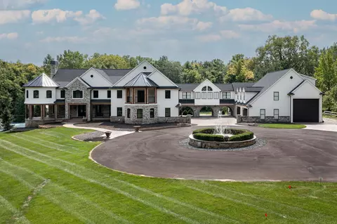 9915 E 300 S, Zionsville, IN 46077