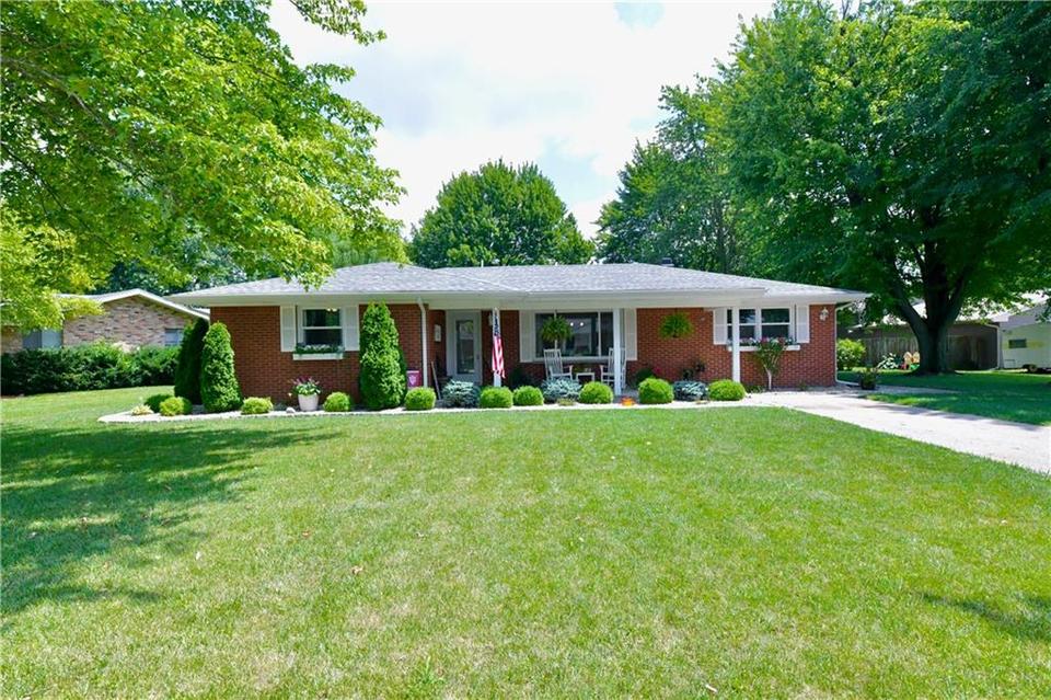 1113 N 18th St, Elwood, IN 46036 1 photo MLS 21870968 Movoto