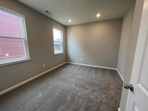 209 Waterford Ln, Pendleton, IN 46064 photo 12