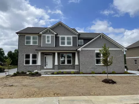 6983 Stoney Ridge Dr, Columbus, IN 47201