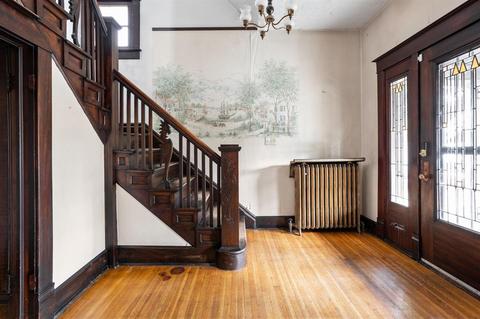 916 Eastern Ave, Indianapolis, IN 46201 photo 5
