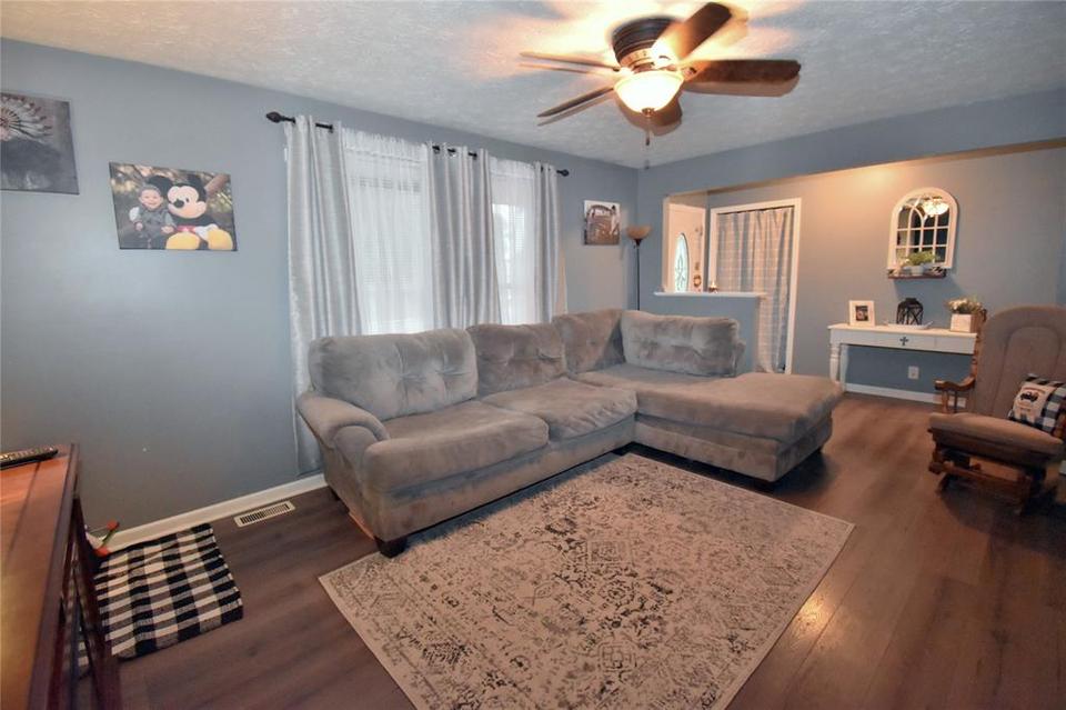  1910 Plantation Ln, Martinsville, IN 46151 photo 6