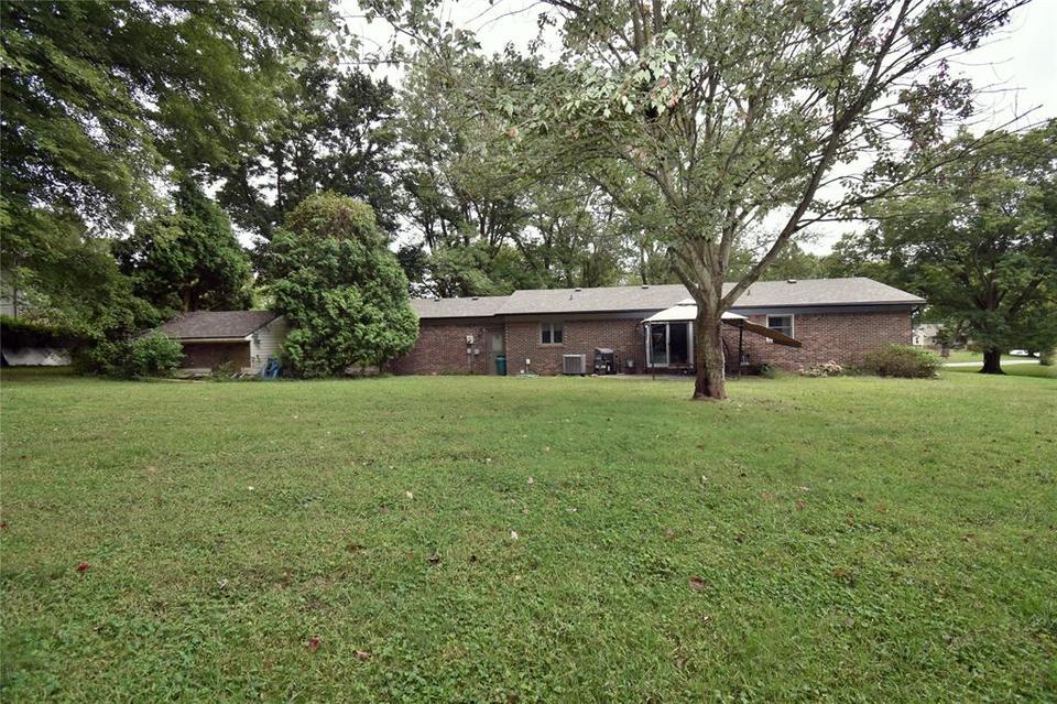  1910 Plantation Ln, Martinsville, IN 46151 photo 28