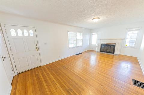 320 E 50th St, Indianapolis, IN 46205 photo 3