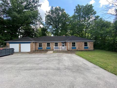 723 E 116th St, Carmel, IN 46032 photo 1