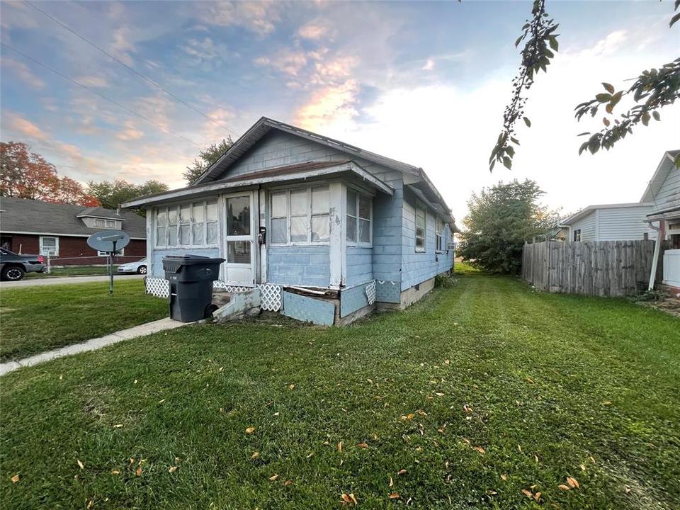 2802 Pitt St, Anderson, IN 46016 3 Photos MLS 21887348 Movoto