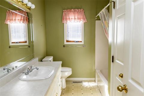 2245 Maple St, Columbus, IN 47201 photo 8