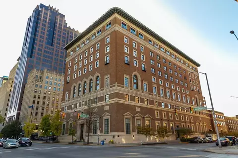 350 N Meridian St #909, Indianapolis, IN 46204