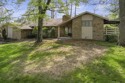 2133 E Devon Ct, Martinsville, IN 46151