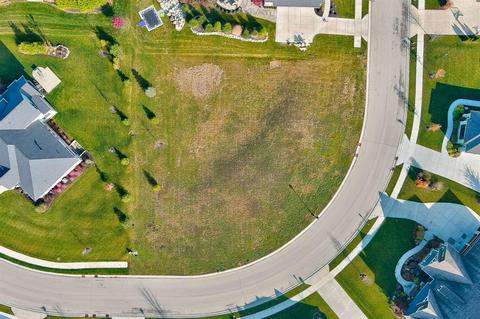 612 Old Ashbury Rd, Westfield, IN 46074