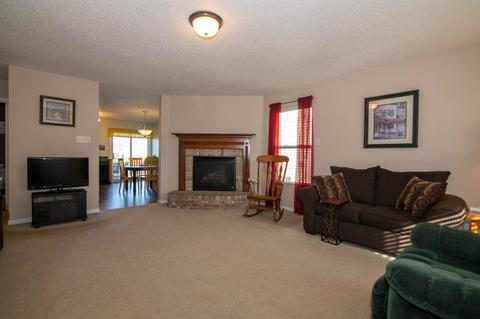 8249 S Midnight Dr, Pendleton, IN 46064 photo 5