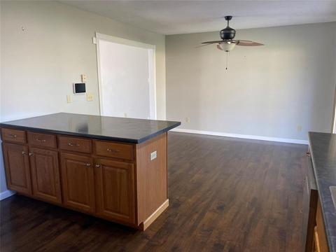 880 W Barouche, Pendleton, IN 46064 photo 18