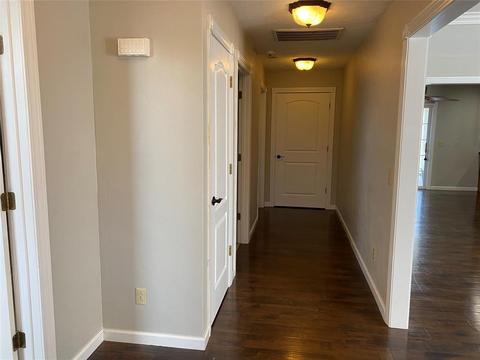 880 W Barouche, Pendleton, IN 46064 photo 3
