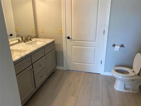 880 W Barouche, Pendleton, IN 46064 photo 8