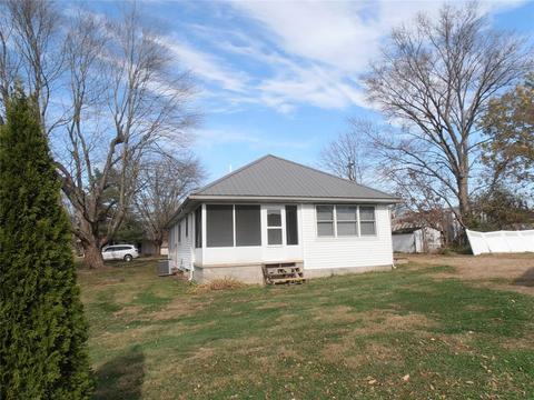 4803 W Second St, Freetown, IN 47235