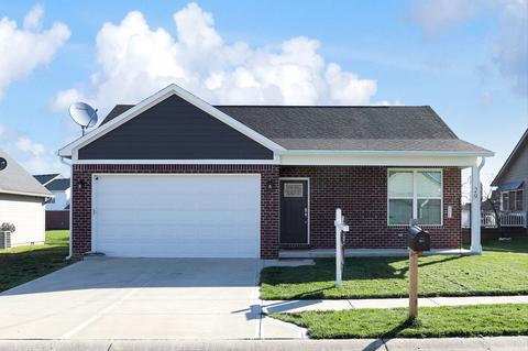 29 Watson Dr, Trafalgar, IN 46181