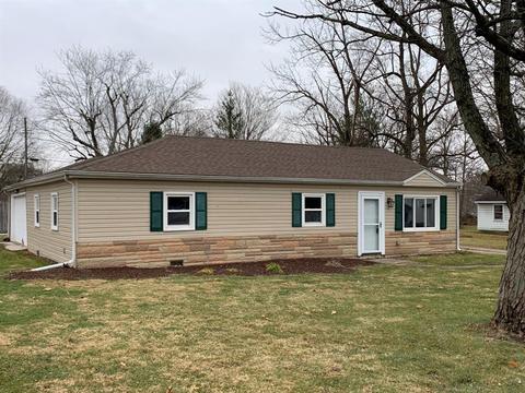 209 N Foster Ave, Albany, IN 47320