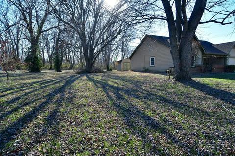 9511 E 12th St E, Indianapolis, IN 46229 photo 3