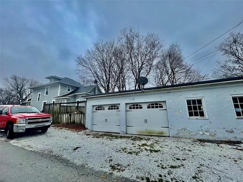 519 3rd St, Covington, IN 47932 photo 5