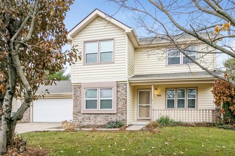 966 Bull Run West Dr, Greenwood, IN 46143