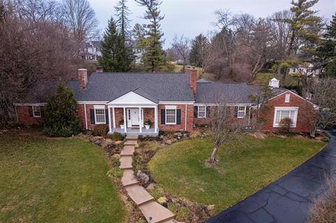 8005 Meridian Hills Ln, Indianapolis, IN 46240