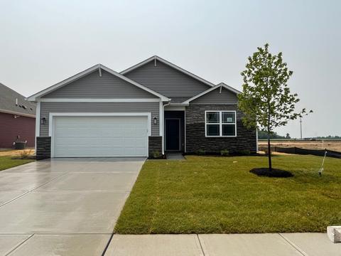 1355 Honeysuckle Dr, Shelbyville, IN 46176
