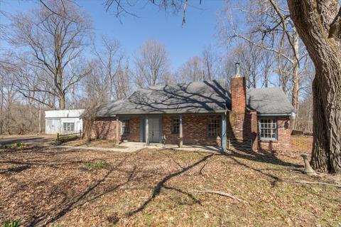15 N 1100 E, Zionsville, IN 46077