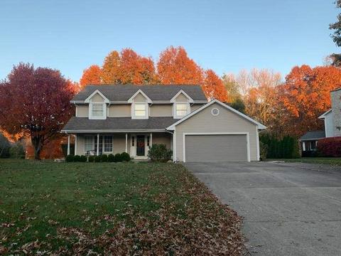 28 White Oak Dr, Batesville, IN 47006