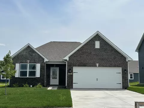 369 Carrick Glen Blvd, Pendleton, IN 46064 photo 2