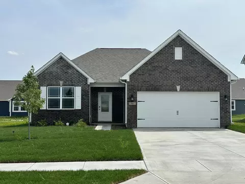 369 Carrick Glen Blvd, Pendleton, IN 46064