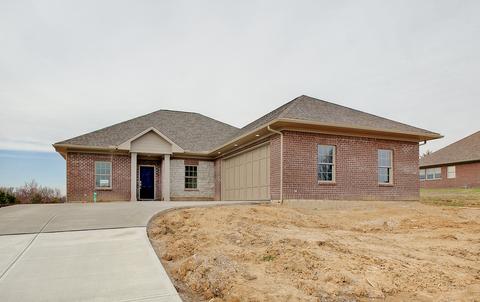 6136 Horizon Dr, Columbus, IN 47201