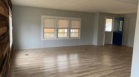 307 E Grove St, Roachdale, IN 46172 photo 4