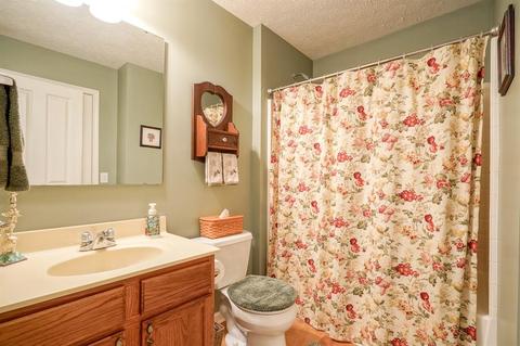 12230 Biddle Dr, Fishers, IN 46037 photo 23