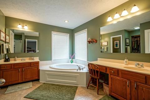 12230 Biddle Dr, Fishers, IN 46037 photo 30