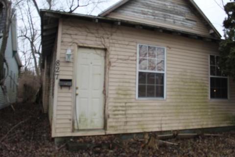 827 E 1st St, Muncie, IN 47302 photo 1