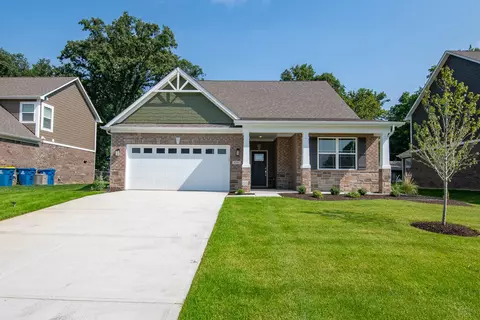 4784 W Williamsburg Pass, New Palestine, IN 46163